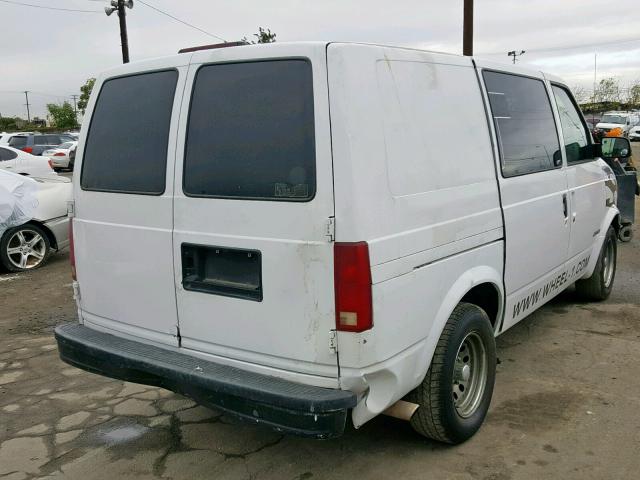 1GCDM19X32B148839 - 2002 CHEVROLET ASTRO WHITE photo 4