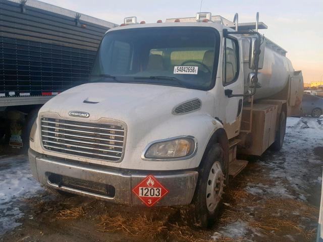 1FVACXDC47HY37889 - 2007 FREIGHTLINER M2 106 MED WHITE photo 2