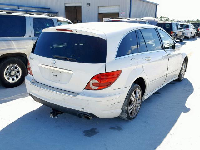 4JGCB56E68A067680 - 2008 MERCEDES-BENZ R 350 WHITE photo 4