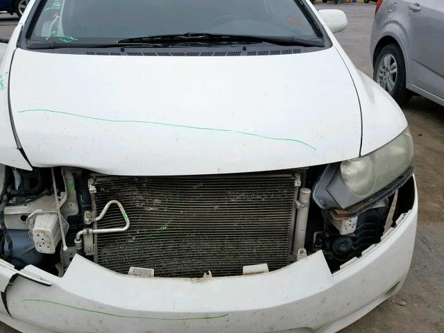 19XFA16699E013388 - 2009 HONDA CIVIC WHITE photo 9