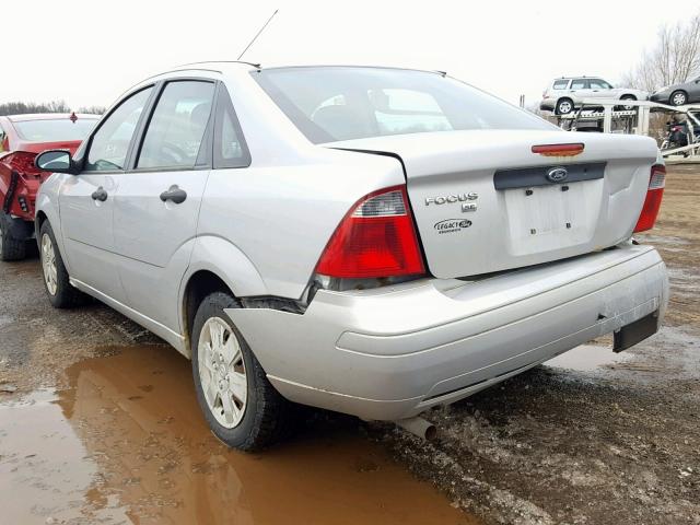 1FAFP34N37W213003 - 2007 FORD FOCUS ZX4 SILVER photo 3