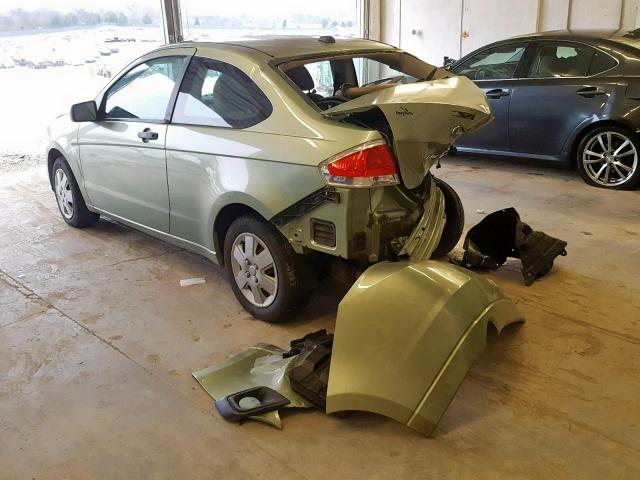 1FAHP32N78W274433 - 2008 FORD FOCUS S/SE GREEN photo 3