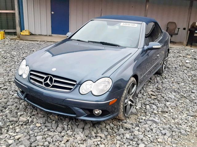 WDBTK72F47T081237 - 2007 MERCEDES-BENZ CLK 550 GRAY photo 2