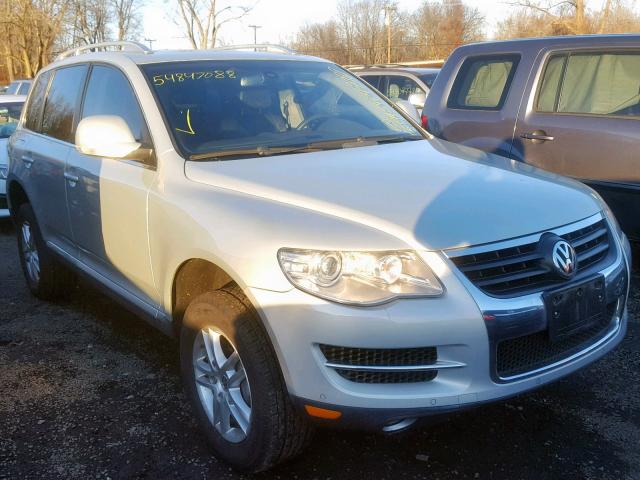 WVGBE77L18D035956 - 2008 VOLKSWAGEN TOUAREG 2 SILVER photo 1