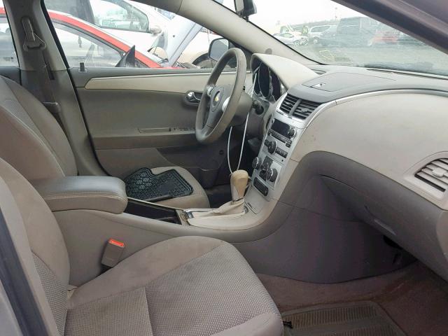 1G1ZB5EUXBF328738 - 2011 CHEVROLET MALIBU LS Silber Foto 5