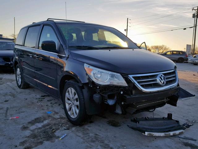 2C4RVABGXDR724749 - 2013 VOLKSWAGEN ROUTAN SE BLACK photo 1