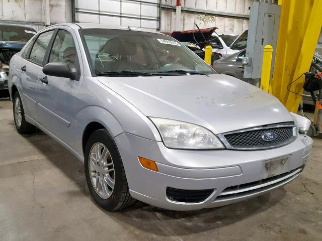 1FAFP34N25W289115 - 2005 FORD FOCUS ZX4 SILVER photo 1