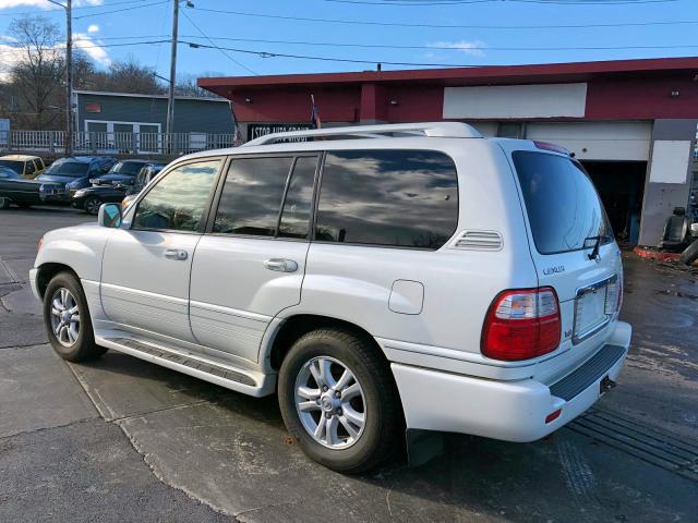 JTJHT00W543536331 - 2004 LEXUS LX 470 WHITE photo 3