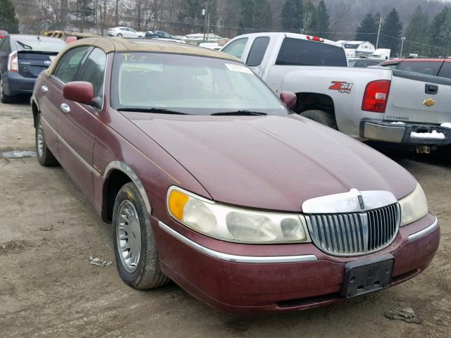 1LNHM83WX1Y706588 - 2001 LINCOLN TOWN CAR C BURGUNDY photo 1