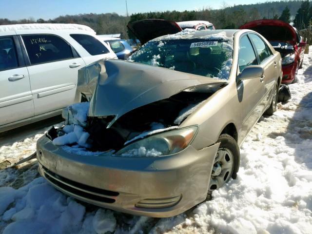 4T1BE32K02U043433 - 2002 TOYOTA CAMRY LE GOLD photo 2