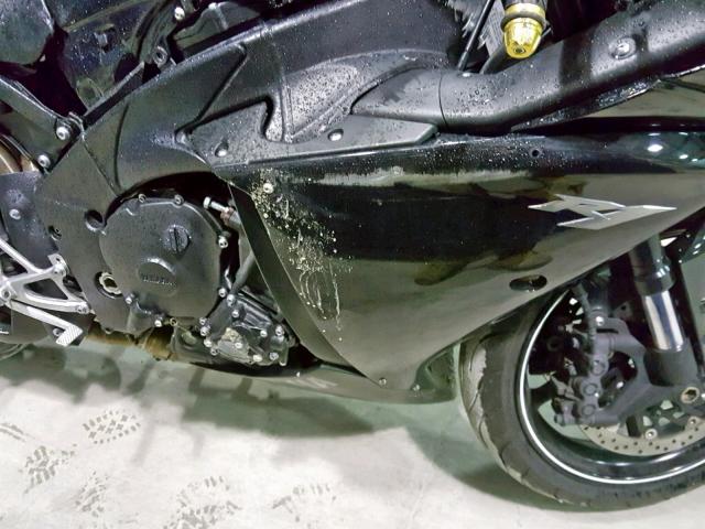 JYARN23E3AA008676 - 2010 YAMAHA YZFR1 BLACK photo 7