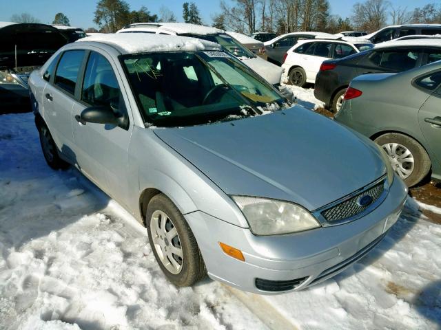 1FAFP34N25W237189 - 2005 FORD FOCUS ZX4 SILVER photo 1