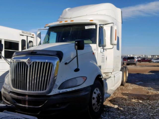 2HSCUAPR39C144196 - 2009 INTERNATIONAL PROSTAR PR WHITE photo 2