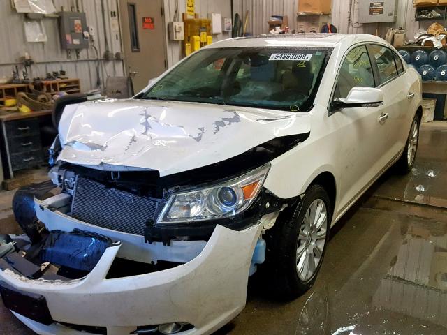 1G4GG5G33DF249317 - 2013 BUICK LACROSSE P WHITE photo 2