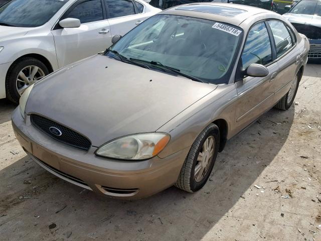 1FAFP56205A233864 - 2005 FORD TAURUS SEL GOLD photo 2