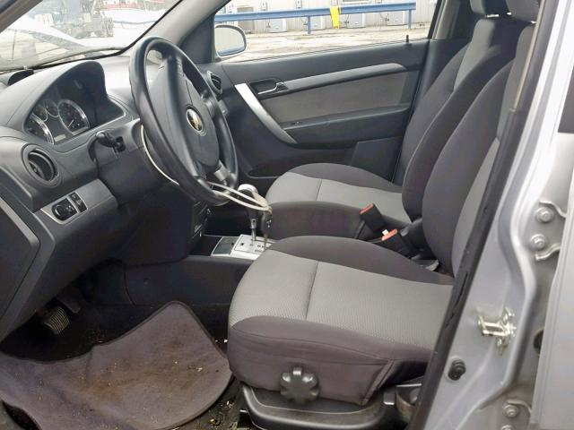 KL1TD6DE4AB050603 - 2010 CHEVROLET AVEO LS SILVER photo 5