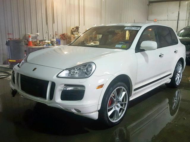 WP1AD2AP9ALA60549 - 2010 PORSCHE CAYENNE GT WHITE photo 2