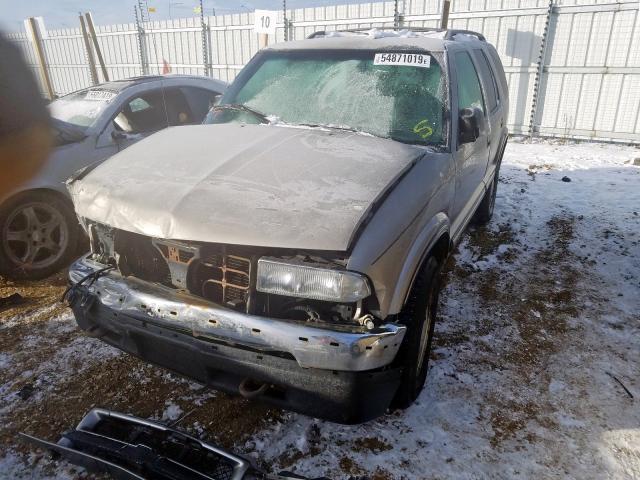 1GNDT13W81K214438 - 2001 CHEVROLET BLAZER TAN photo 2