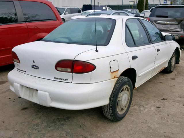 1G1JF5241W7312983 - 1998 CHEVROLET CAVALIER L WHITE photo 4