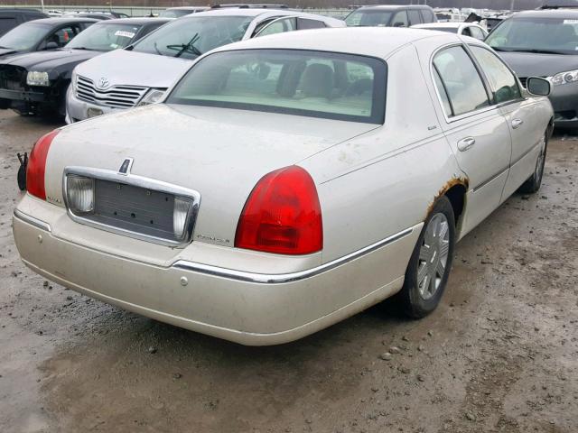 1LNHM83WX4Y619147 - 2004 LINCOLN TOWN CAR U WHITE photo 4