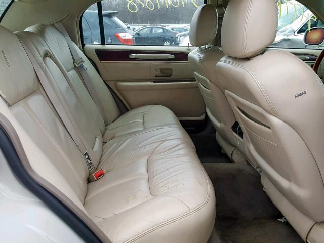 1LNHM83WX4Y619147 - 2004 LINCOLN TOWN CAR U WHITE photo 6