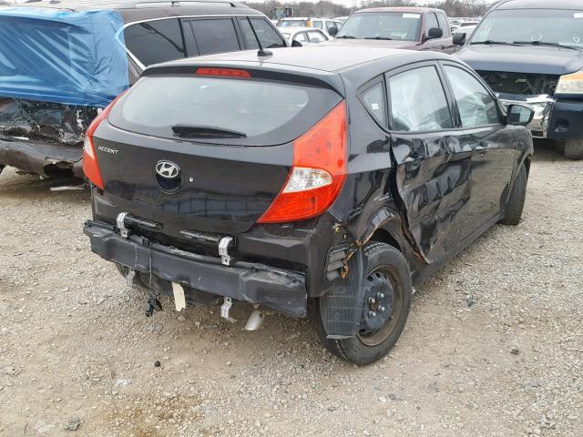 KMHCT5AE2GU275380 - 2016 HYUNDAI ACCENT SE BLACK photo 4