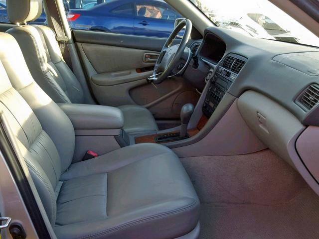 JT8BF28G4W5026695 - 1998 LEXUS ES 300 TAN photo 5