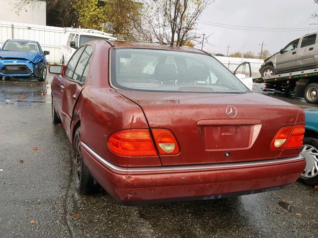 WDBJF65H6XA817965 - 1999 MERCEDES-BENZ E 320 BURGUNDY photo 3