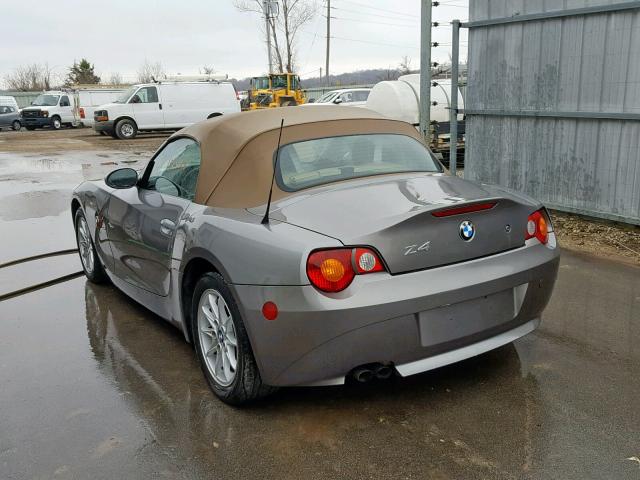 4USBT33584LS53364 - 2004 BMW Z4 2.5 GRAY photo 3