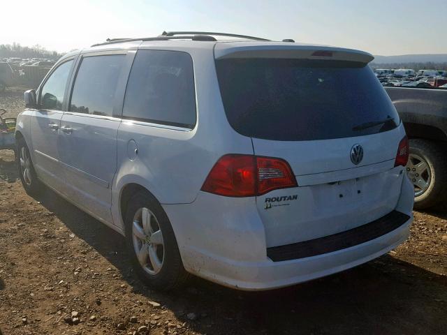 2V8HW34179R554603 - 2009 VOLKSWAGEN ROUTAN SE WHITE photo 3