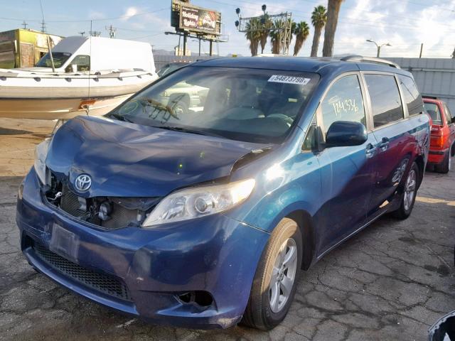 5TDKK3DC0CS214447 - 2012 TOYOTA SIENNA LE GREEN photo 2