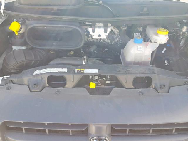 3C6TRVDG2JE114993 - 2018 RAM PROMASTER 白色 照片 7