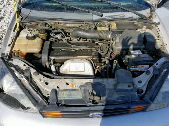 1FAFP34333W308900 - 2003 FORD FOCUS SE C SILVER photo 7