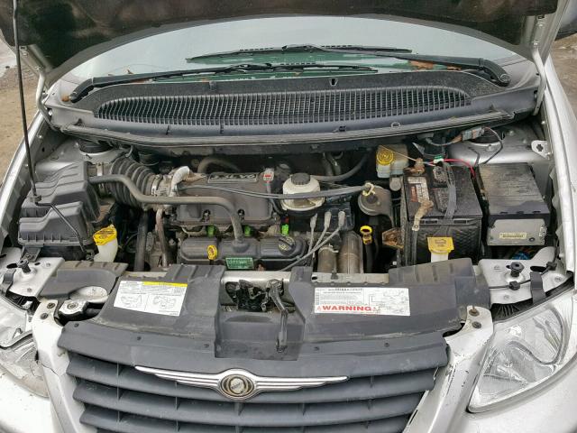 1A4GP45R06B746531 - 2006 CHRYSLER TOWN & COU SILVER photo 7