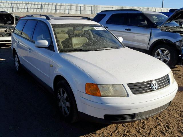 WVWNA23B8YE087799 - 2000 VOLKSWAGEN PASSAT GLS WHITE photo 1