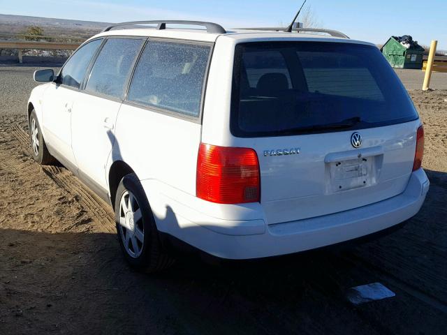 WVWNA23B8YE087799 - 2000 VOLKSWAGEN PASSAT GLS WHITE photo 3