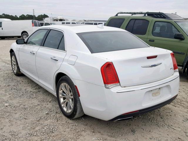 2C3CCAEG7HH564370 - 2017 CHRYSLER 300C WHITE photo 3