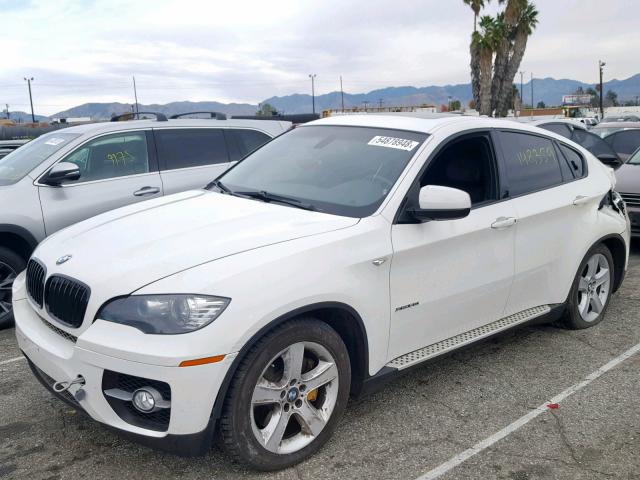 5UXFG83568LZ92021 - 2008 BMW X6 XDRIVE5 WHITE photo 2