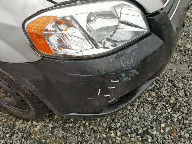 KL1TD5DE5AB119826 - 2010 CHEVROLET AVEO LS SILVER photo 9