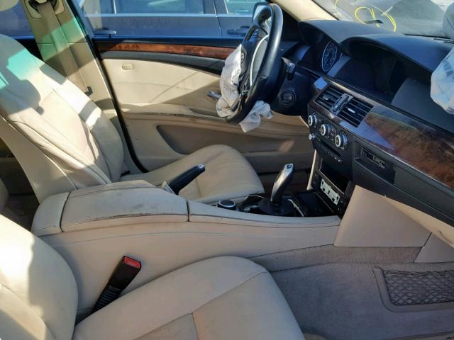 WBANV13518C150274 - 2008 BMW 528 XI BLUE photo 5