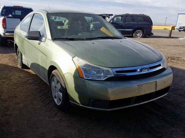 1FAHP32N78W256935 - 2008 FORD FOCUS S/SE GREEN photo 1