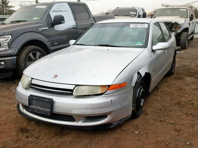 1G8JT54F02Y558162 - 2002 SATURN L200 SILVER photo 2