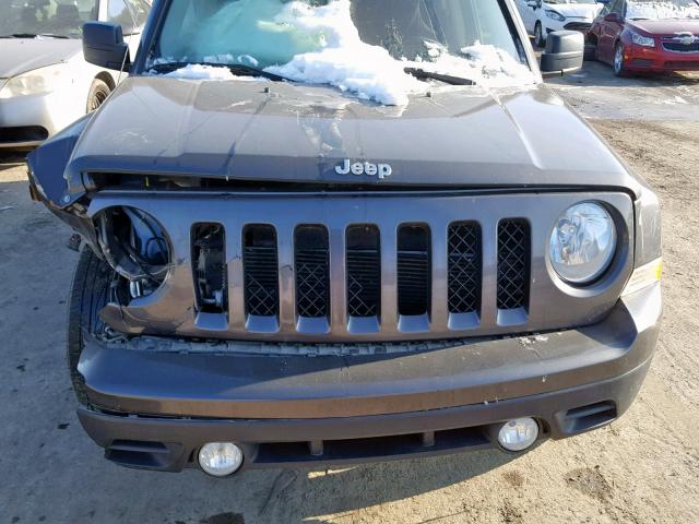 1C4NJRFB8GD627628 - 2016 JEEP PATRIOT LA GRAY photo 7