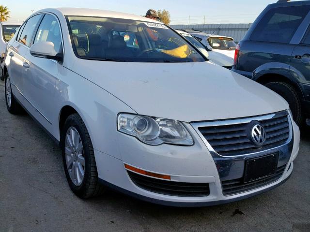 WVWJK73C78P091879 - 2008 VOLKSWAGEN PASSAT TUR WHITE photo 1