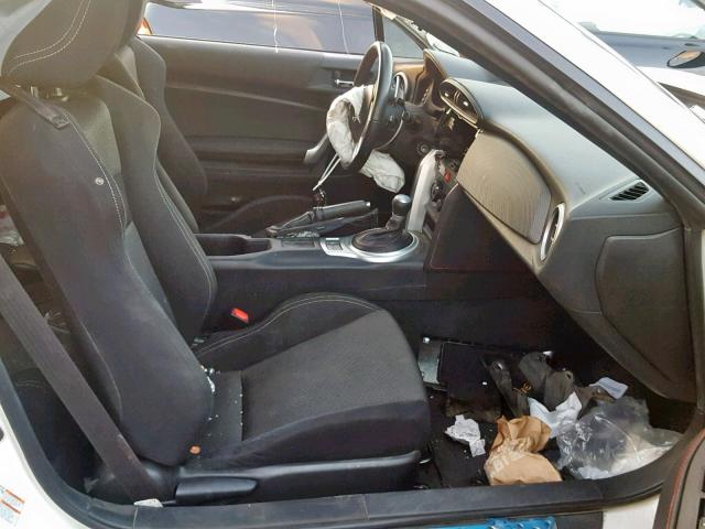 JF1ZNAA11G8708121 - 2016 TOYOTA SCION FR-S WHITE photo 5