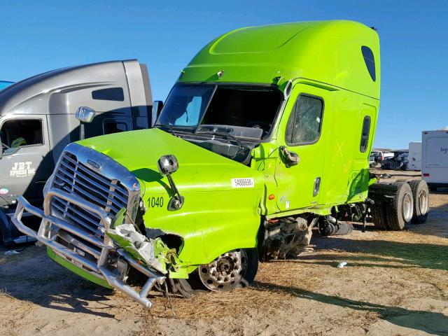 3AKJGLDR8HSJC8399 - 2017 FREIGHTLINER CASCADIA 1 GREEN photo 2