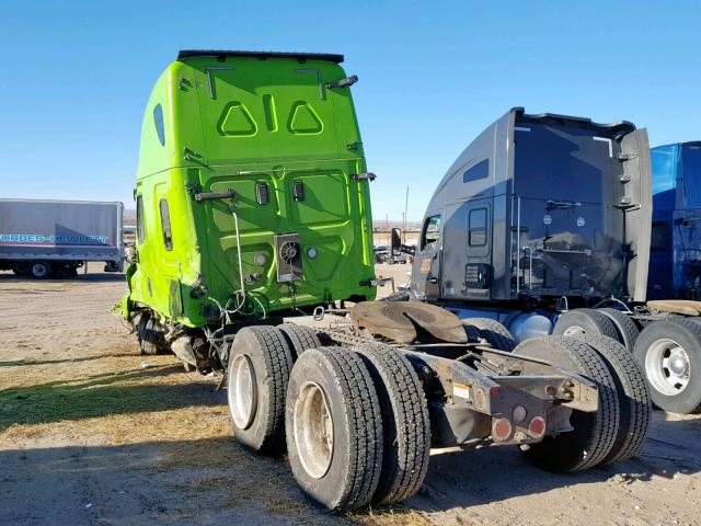 3AKJGLDR8HSJC8399 - 2017 FREIGHTLINER CASCADIA 1 GREEN photo 3