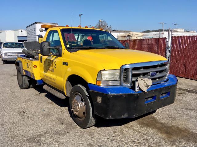 1FDAF56F82EB75903 - 2002 FORD F550 SUPER YELLOW photo 1