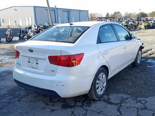 KNAFU4A22C5531677 - 2012 KIA FORTE EX WHITE photo 4