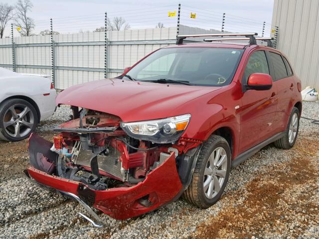 4A4AP3AU2FE021701 - 2015 MITSUBISHI OUTLANDER RED photo 2